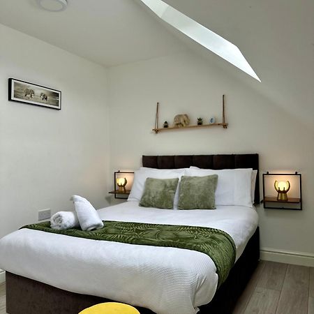 Cosy 3 Bed Apartment Near Birmingham Airport & Nec Perfect For Groups & Contractors! Εξωτερικό φωτογραφία