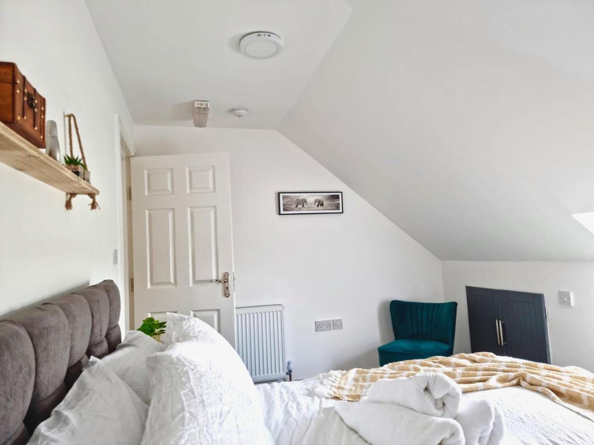 Cosy 3 Bed Apartment Near Birmingham Airport & Nec Perfect For Groups & Contractors! Εξωτερικό φωτογραφία