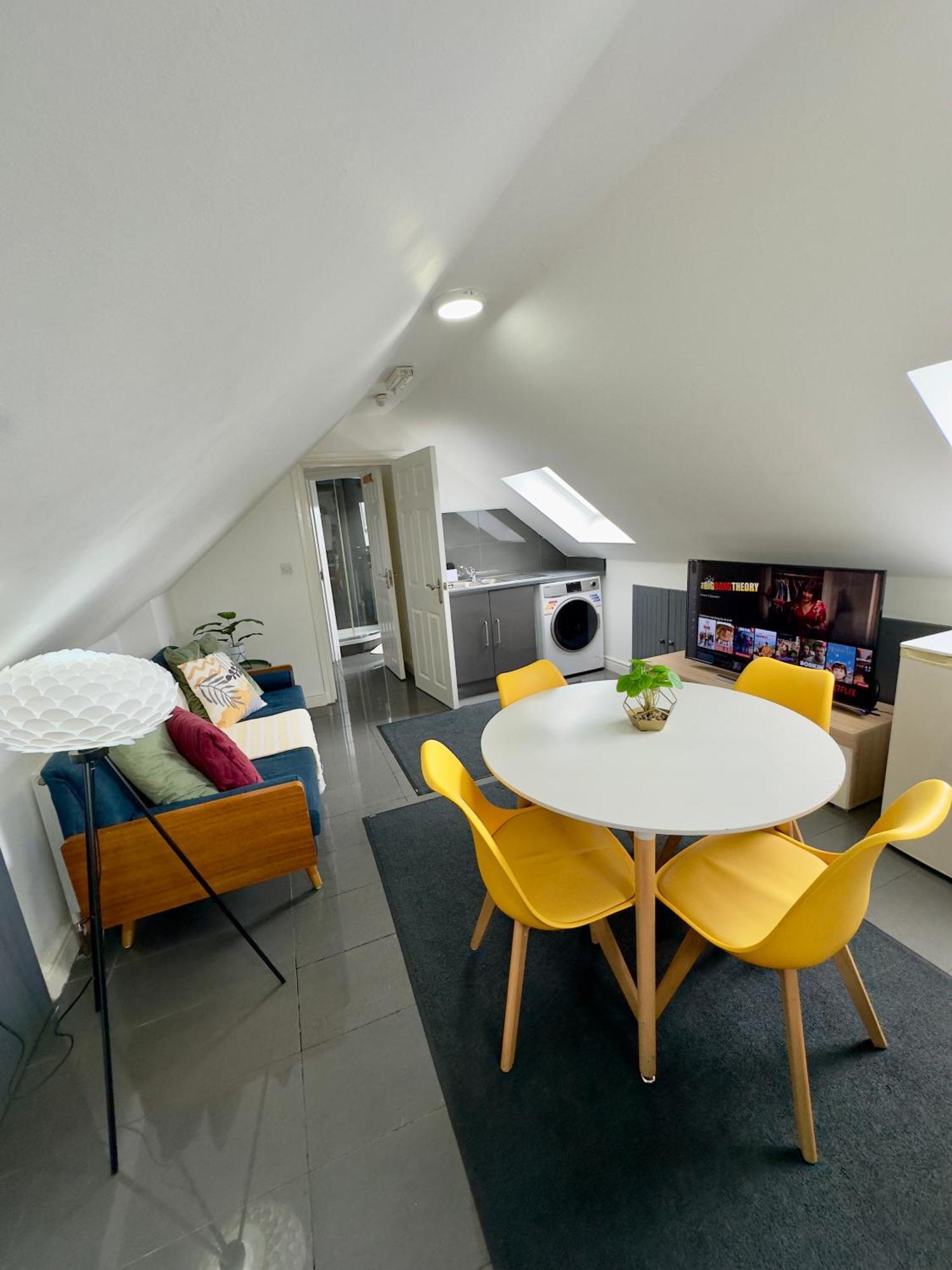 Cosy 3 Bed Apartment Near Birmingham Airport & Nec Perfect For Groups & Contractors! Εξωτερικό φωτογραφία
